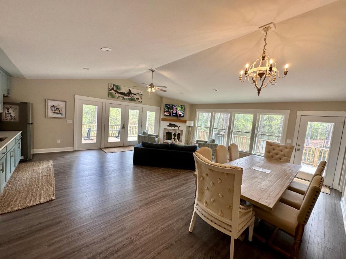 Cape Fear Vineyard And Winery Hotell Elizabethtown Exteriör bild
