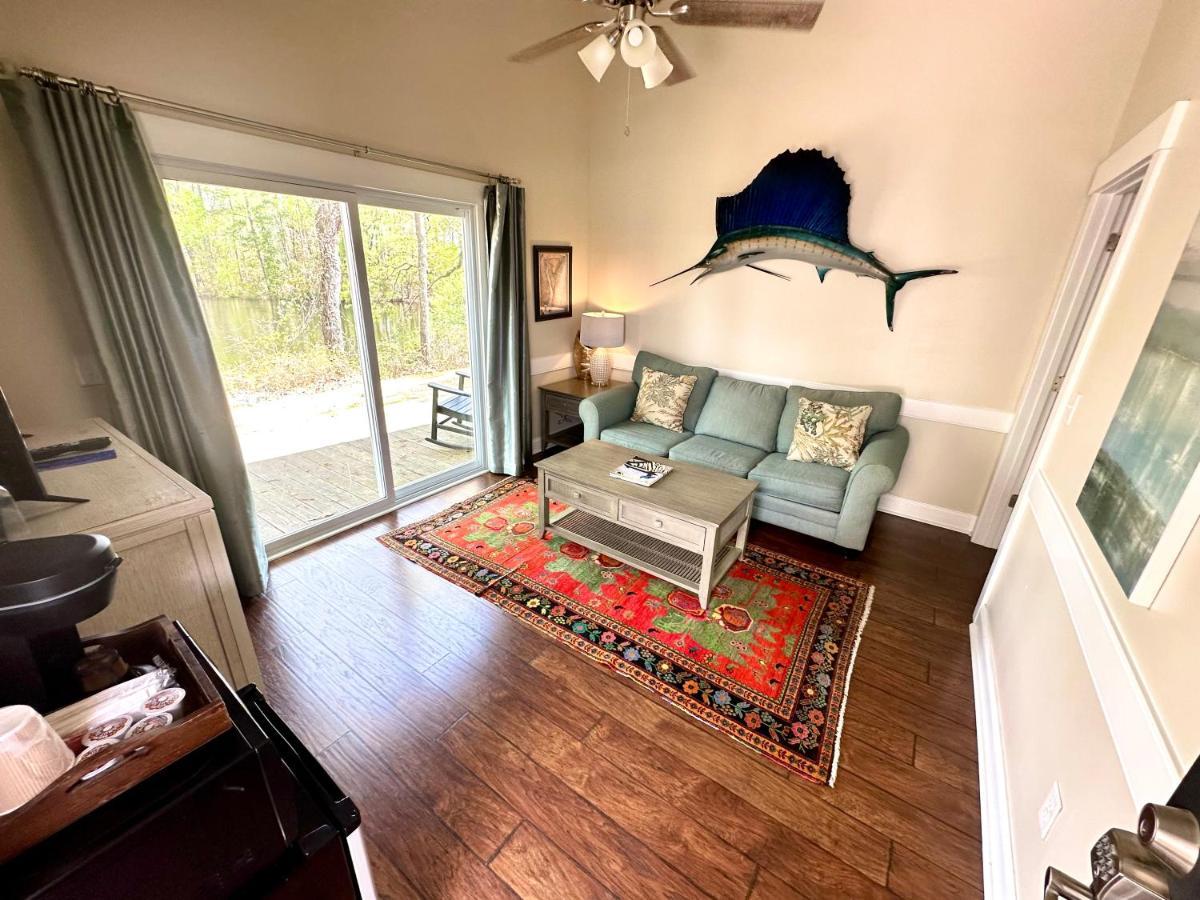 Cape Fear Vineyard And Winery Hotell Elizabethtown Exteriör bild