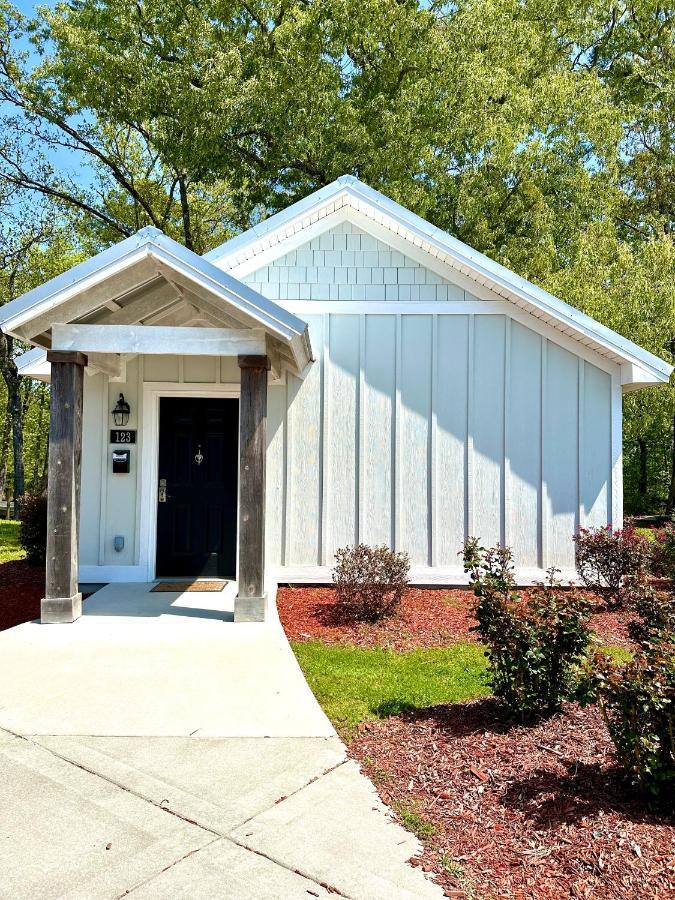 Cape Fear Vineyard And Winery Hotell Elizabethtown Exteriör bild