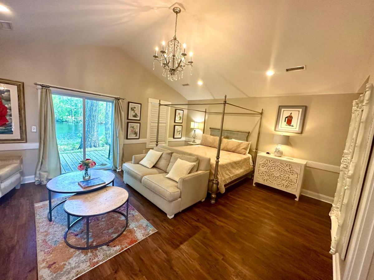 Cape Fear Vineyard And Winery Hotell Elizabethtown Exteriör bild