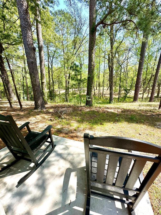 Cape Fear Vineyard And Winery Hotell Elizabethtown Exteriör bild