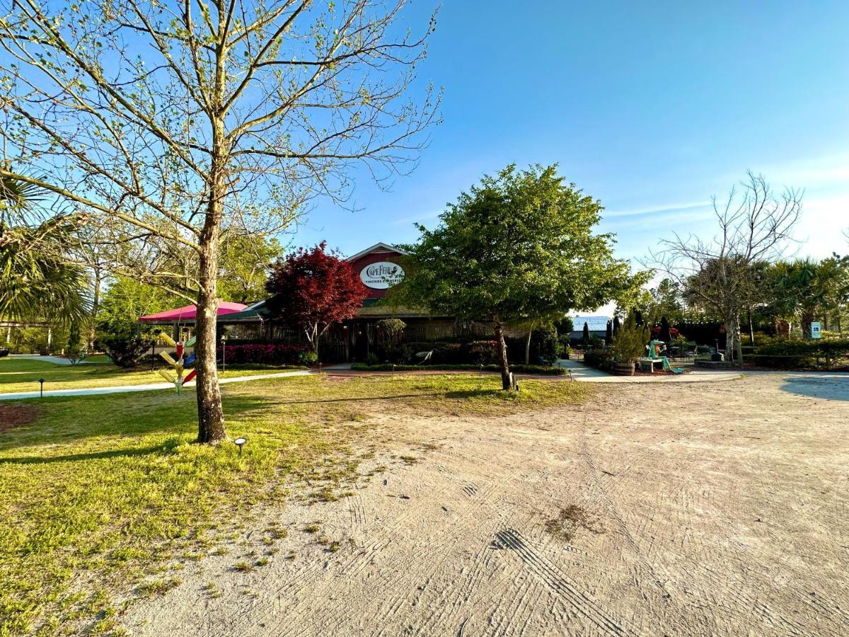 Cape Fear Vineyard And Winery Hotell Elizabethtown Exteriör bild