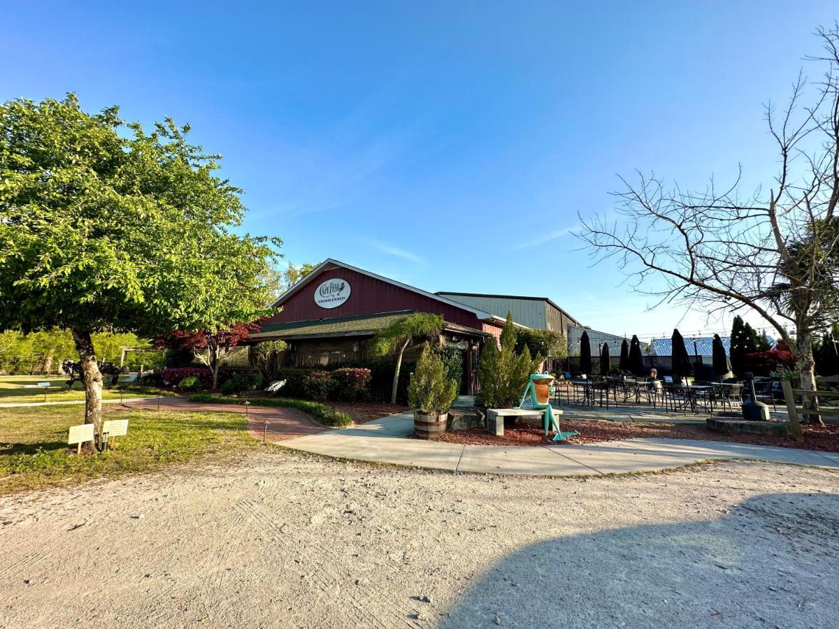 Cape Fear Vineyard And Winery Hotell Elizabethtown Exteriör bild